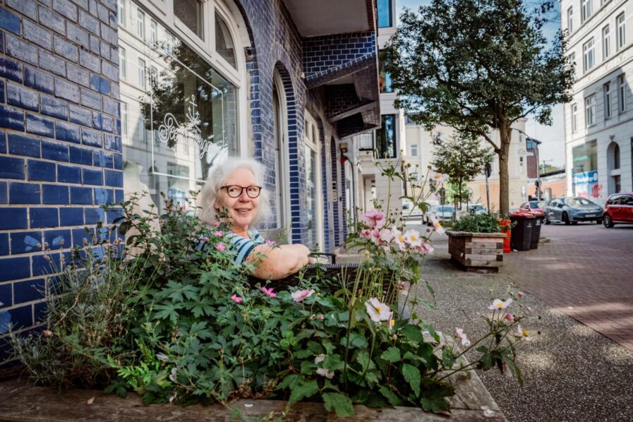 Nachbarin Daniela Seemann ist empört über den langen Leerstand. Foto: Dmitrij Leltschuk