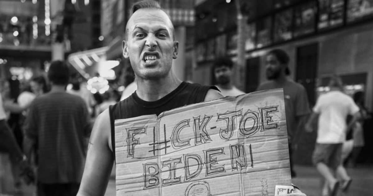 „Sachliche“ Auseinandersetzung mit dem demokratischen Präsidentschaftskandidaten, fotografiert in Las Vegas, 2024. Foto: Michael Dressel