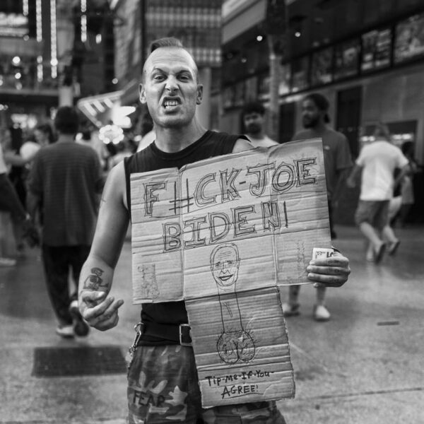 „Sachliche“ Auseinandersetzung mit dem demokratischen Präsidentschaftskandidaten, fotografiert in Las Vegas, 2024. Foto: Michael Dressel