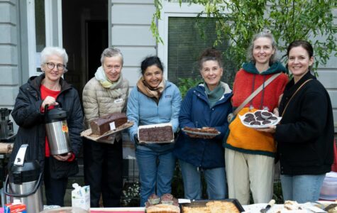 Sorgten für frischen Kaffee und selbst gebackenen Kuchen: Nachbarinnen am Grindelweg. Foto: Mauricio Bustamante