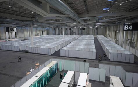 Kaum Privatsphäre: In den Hamburger Messehallen waren im Dezember 2024 und Januar 2025 bis zu 476 Geflüchtete untergebracht. Foto: picture alliance/dpa/Marcus Brandt